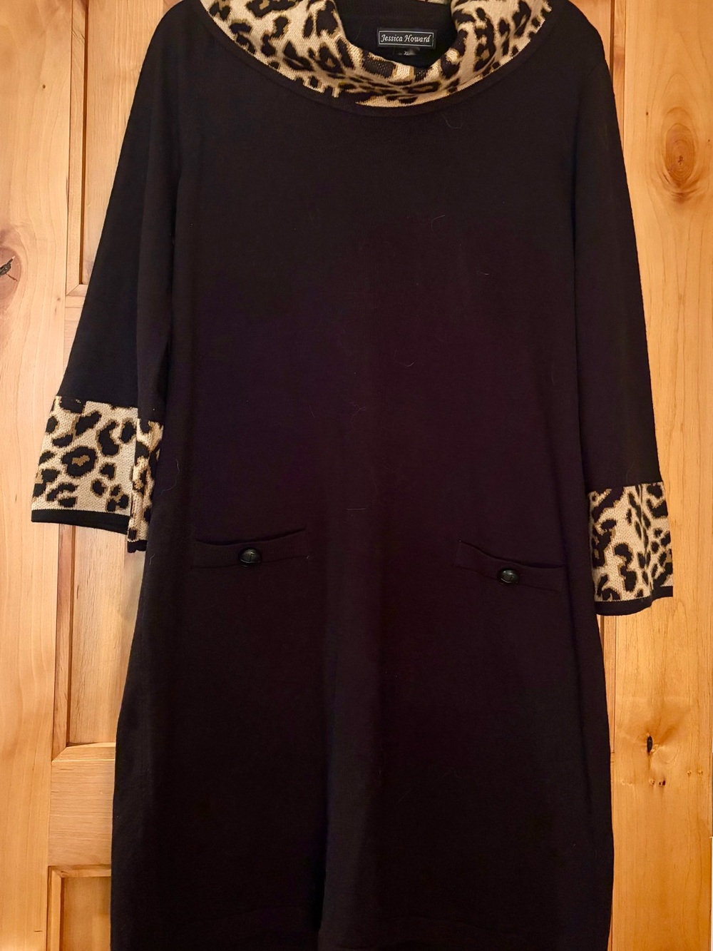 Jessica Howard Black sweater Shift Dress with Leopard-Print Trim